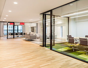 Divisiones en vidrio para oficinas